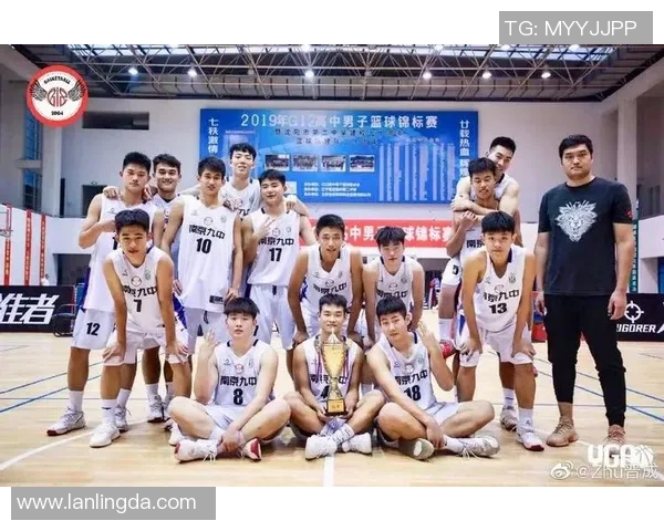 南京篮球队在篮球个人能力排行榜中荣登第九名展现出色实力与潜力 南京篮球队在篮球个人能力排行榜中荣登第九名展现出色实力与潜力